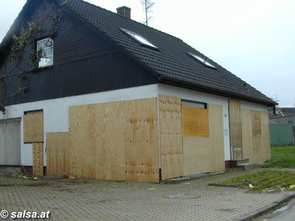 Ausgestorben; vor dem Abbruch: Alt-Holz (Mrz 2007)