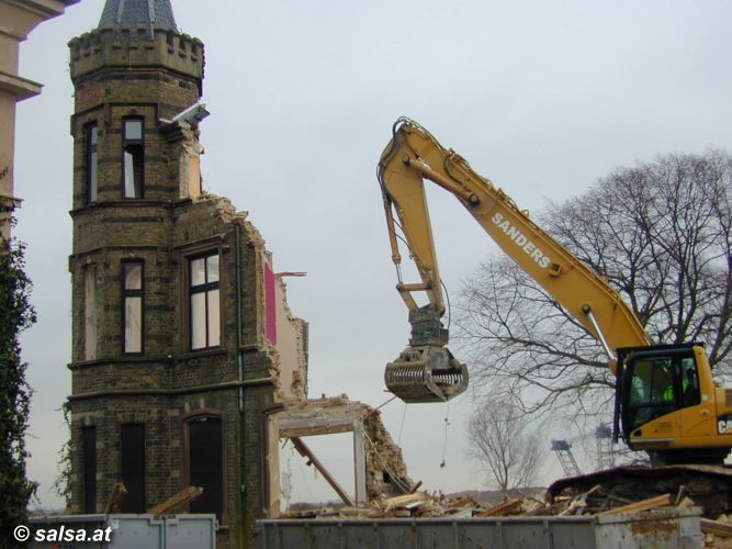 Rittergut Leuffen, Otzenrath: Abriss wegen Braunkohletagebau